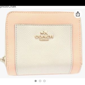 [VGUC]{Coach}[Apricot/Chalk]{Color Block Leather Bifold Two Tone Medium Wallet}